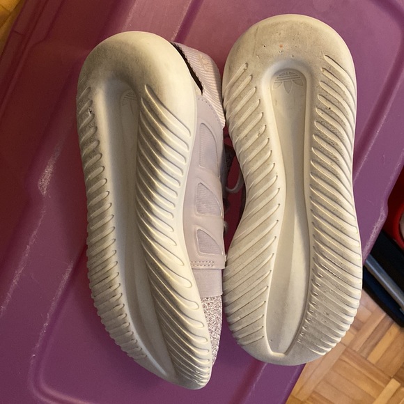 Adidas Running Shoes - Picture 2 of 3